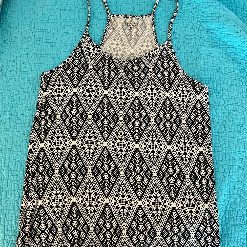 Mudd Black and White Patterned Women's Top